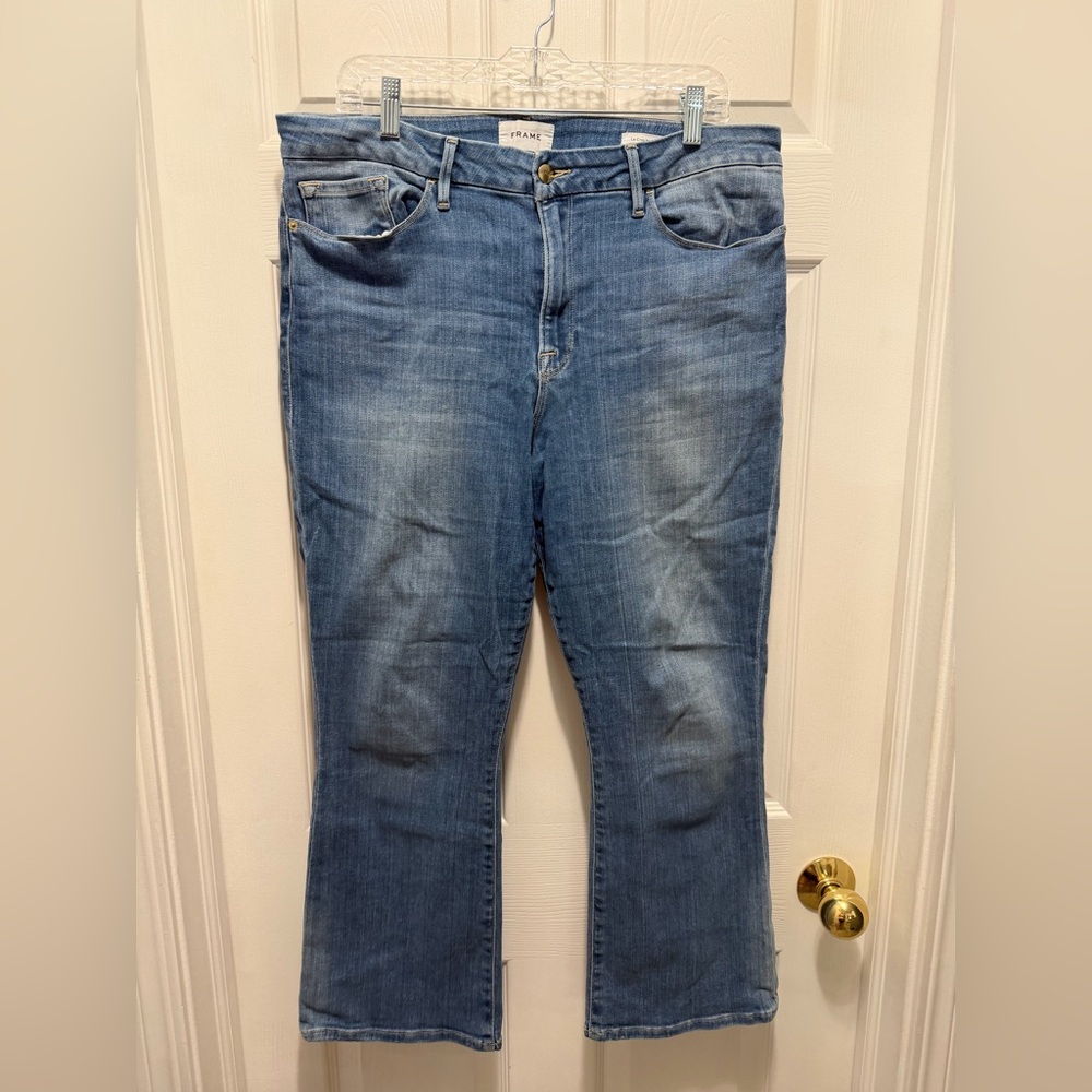 Frame Denim “Le Crop Mini Boot” Light Blue Cropped Jeans